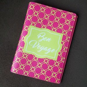 NWOT Passport holder